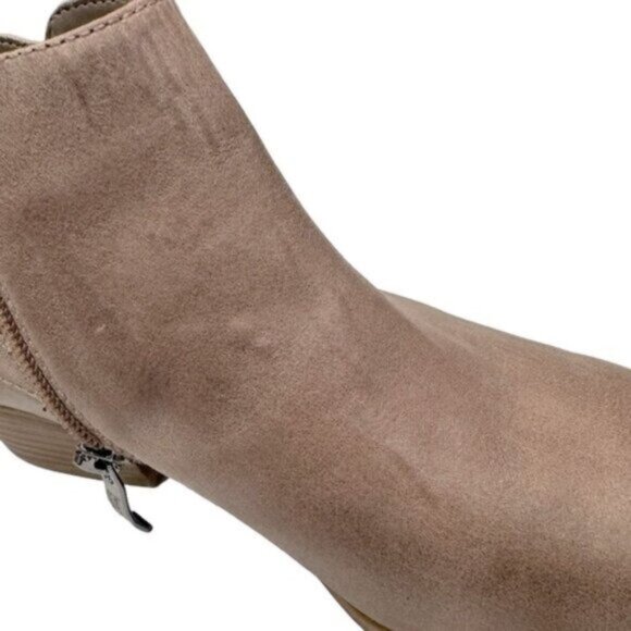 NEW Lauren Blakwell "Stacie" Taupe  Low Heel Zip Ankle Everyday Casual Boots 7.5 - Picture 11 of 11